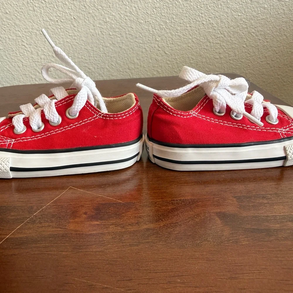Bundle of Converse Kids Low-Top Sneakers in Red and White - Picture 12 of 15